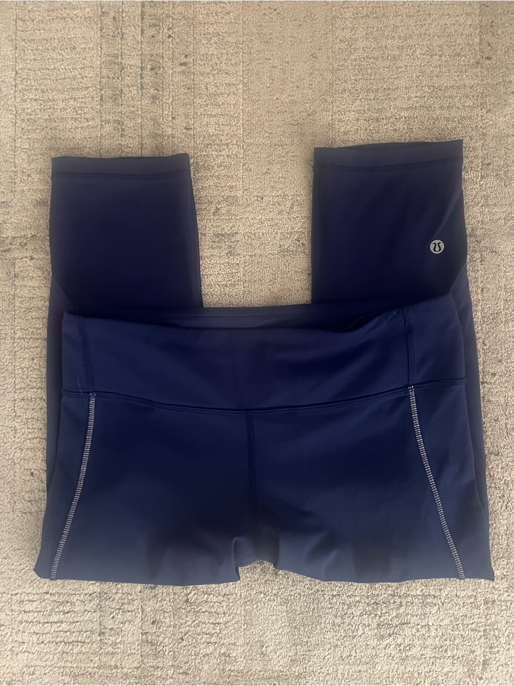 Lululemon Women’s Navy Athletic Capri Leggings Size 8